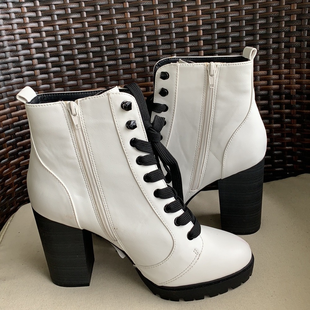 EXPRESS Lace-Up Platform White Boot - Picture 3 of 15